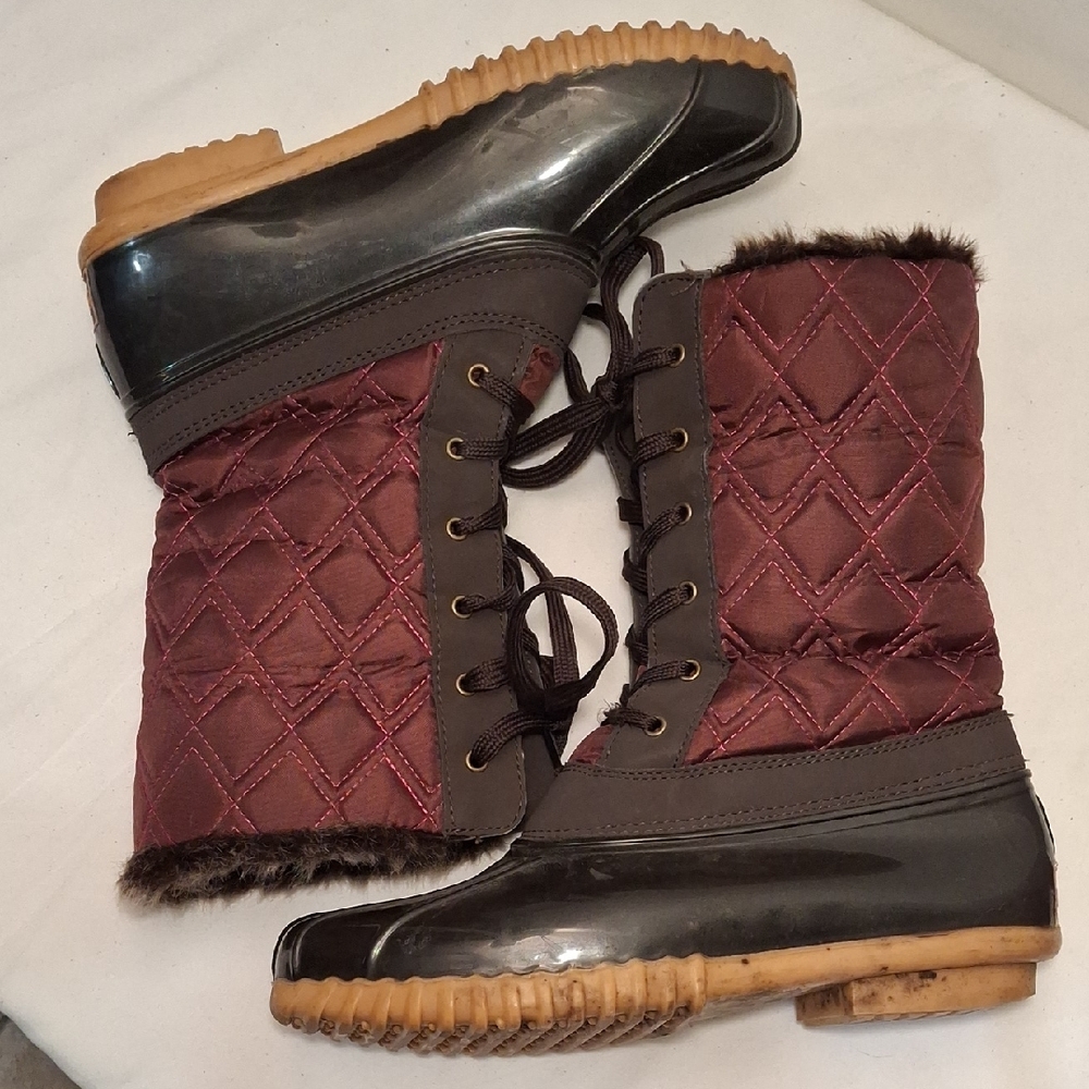 Magellan Outdoors Burgundy and Black Quilted Women's Winter Duck Boots.